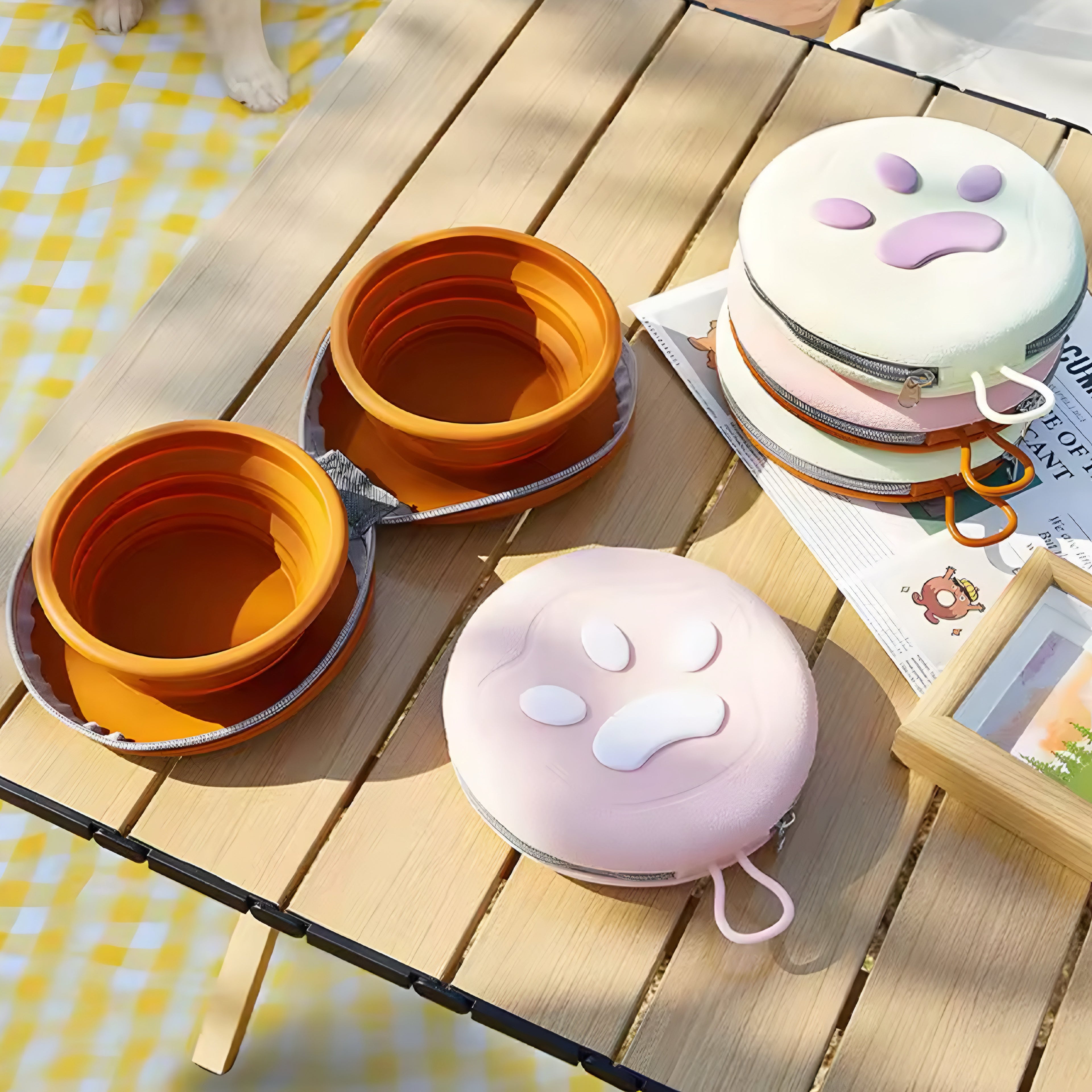 Ciotola Pieghevole 2-in-1 in Silicone – Pratica per Viaggi e Passeggiate